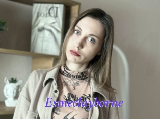 Esmeclayborne