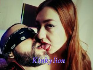 Kinky_lion