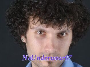 NoUnderwear07