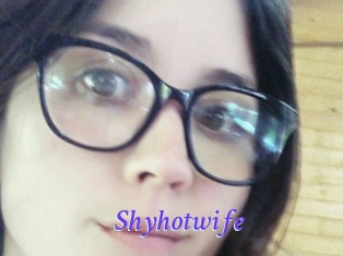 Shyhotwife